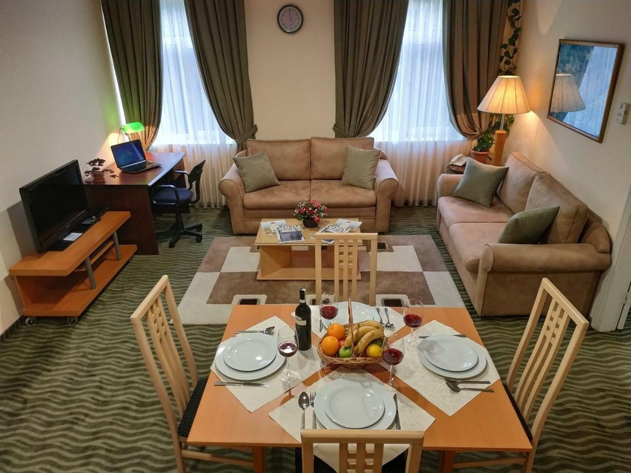 City Mansion Aparthotel บากู ภายนอก รูปภาพ