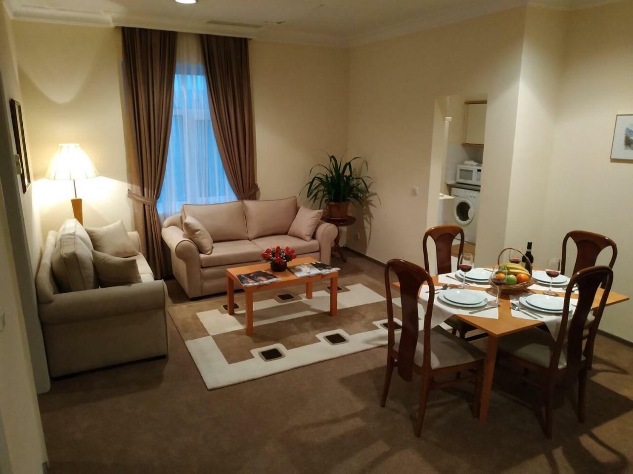 City Mansion Aparthotel บากู ภายนอก รูปภาพ