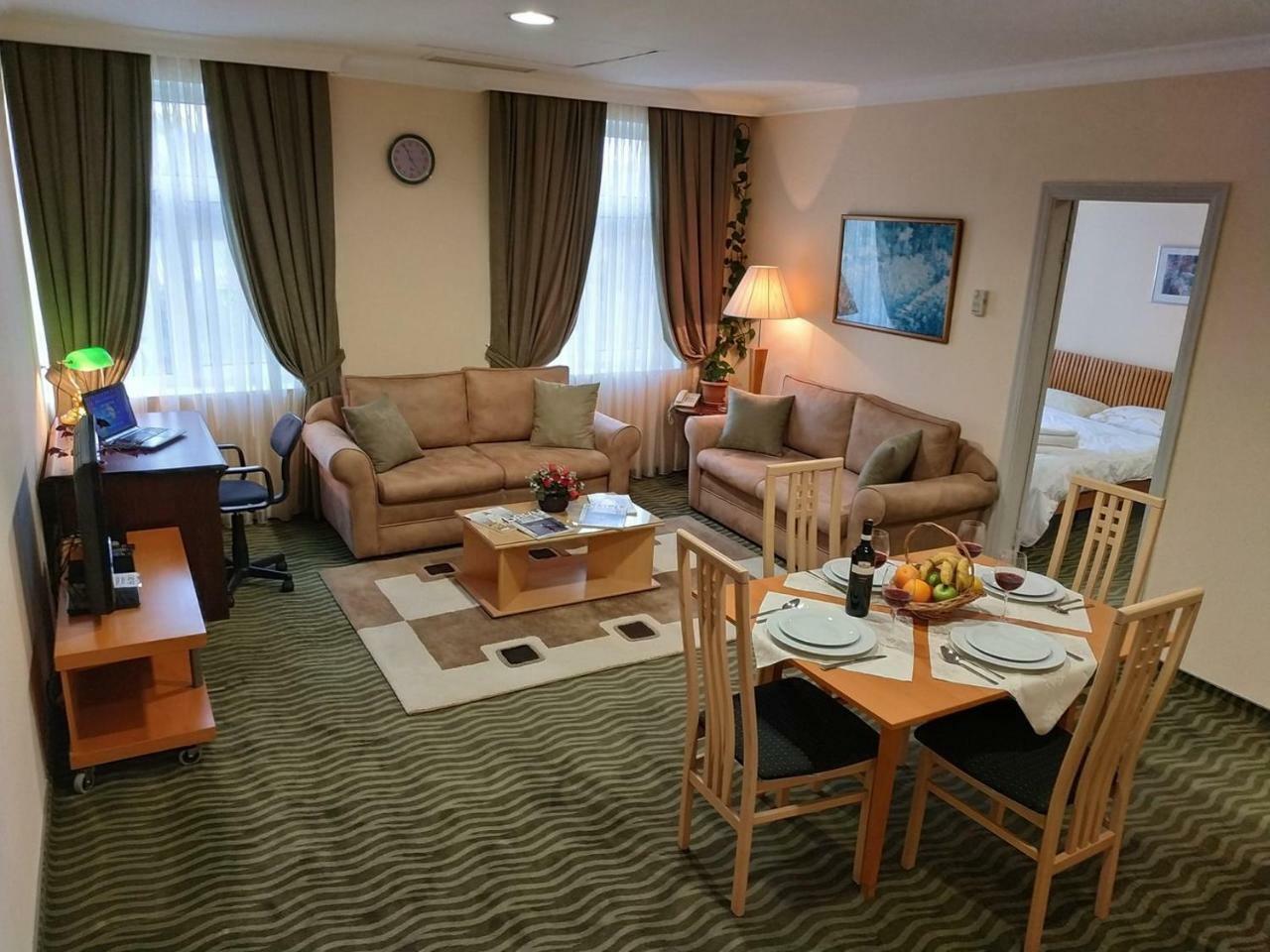 City Mansion Aparthotel บากู ภายนอก รูปภาพ